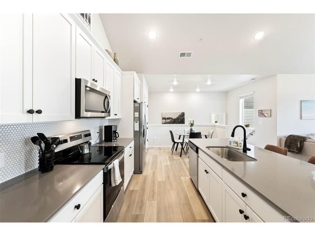 2078 Autumn Moon Dr 3, Windsor, CO 80550