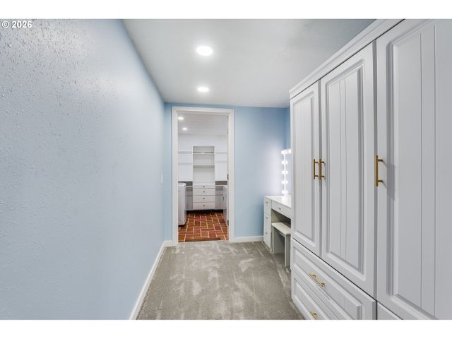 1381 Ne EAST DEVILS LAKE Rd, Otis, OR 97368