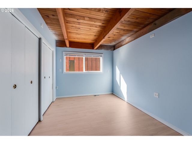 1381 Ne EAST DEVILS LAKE Rd, Otis, OR 97368