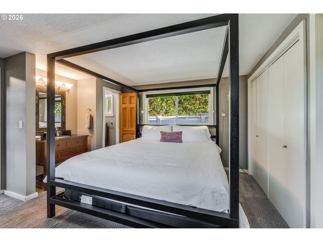 1381 Ne EAST DEVILS LAKE Rd, Otis, OR 97368