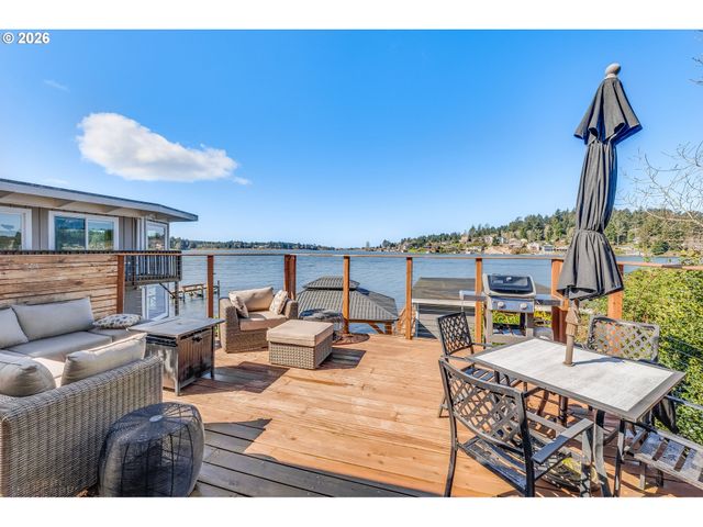 1381 Ne EAST DEVILS LAKE Rd, Otis, OR 97368