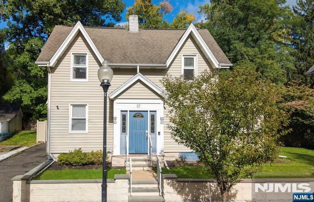 87 Grove Street, Englewood, NJ 07631