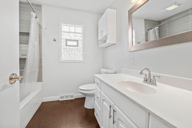 647 N Oakwood Street, Griffith, IN 46319