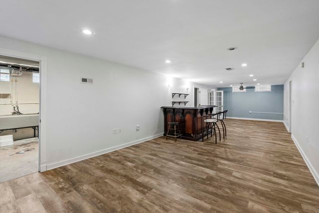 647 N Oakwood Street, Griffith, IN 46319
