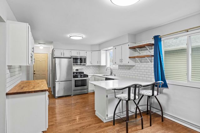 647 N Oakwood Street, Griffith, IN 46319