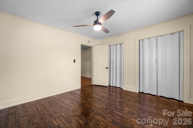111 Cross Memorial Avenue, Morganton, NC 28655