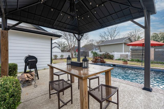 334 Haupt DR, Kyle, TX 78640