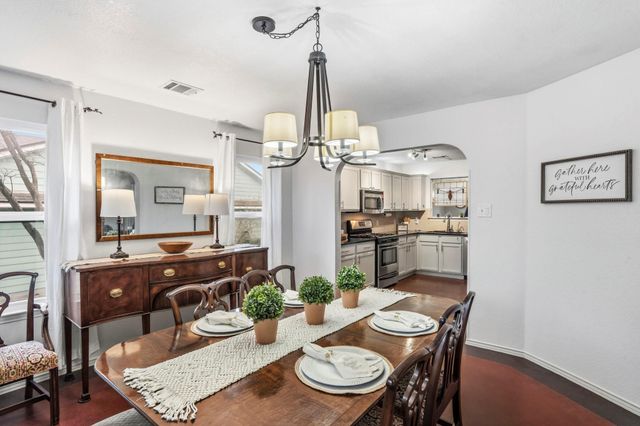 334 Haupt DR, Kyle, TX 78640