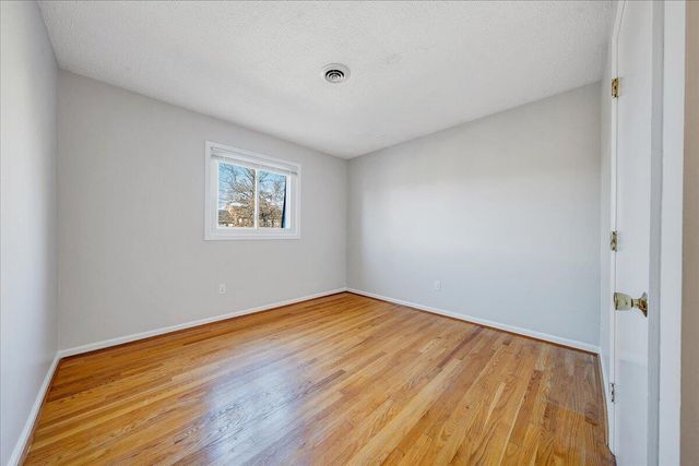 3319 Stonehenge Square, Roanoke, VA 24018