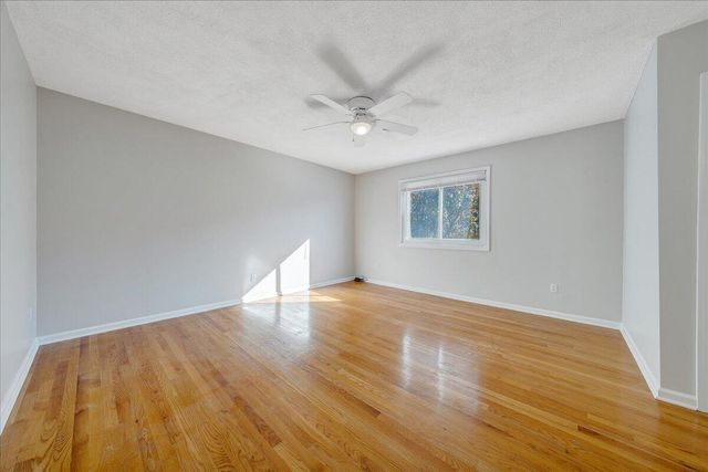 3319 Stonehenge Square, Roanoke, VA 24018