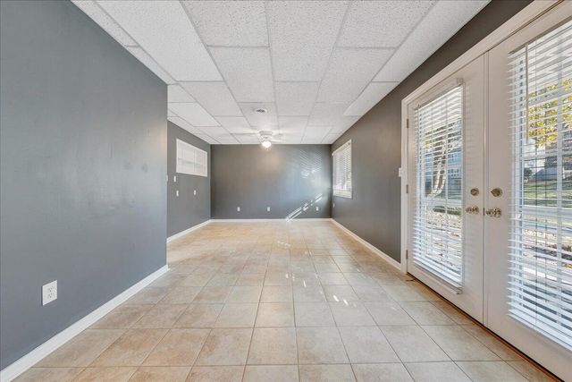 3319 Stonehenge Square, Roanoke, VA 24018