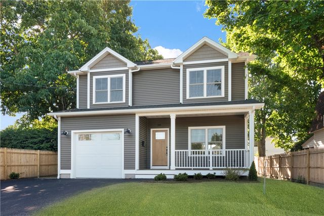 218 Second Street, East Providence, RI 02914