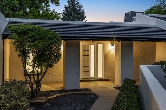 9715 Pebble Beach Drive NE, Albuquerque, NM 87111