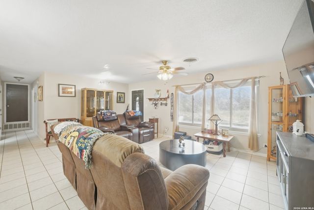 15047 Mesquite, Lytle, TX 78052