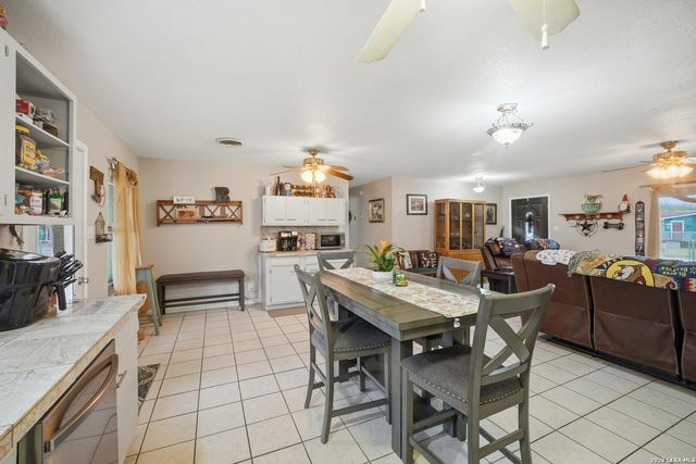 15047 Mesquite, Lytle, TX 78052