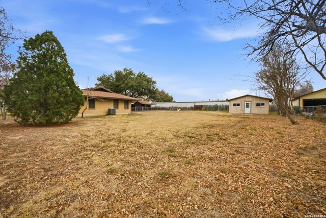 15047 Mesquite, Lytle, TX 78052