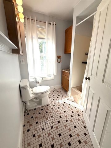 10 Avon Street, Saugus, MA 01906