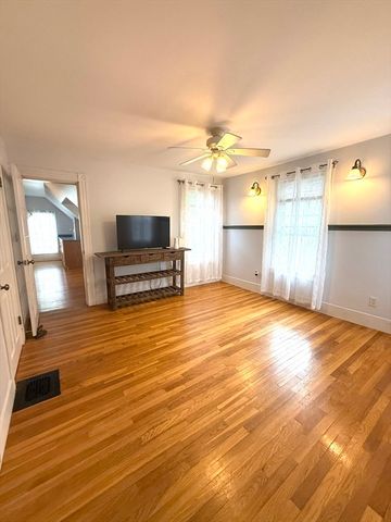 10 Avon Street, Saugus, MA 01906