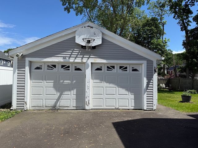 10 Avon Street, Saugus, MA 01906