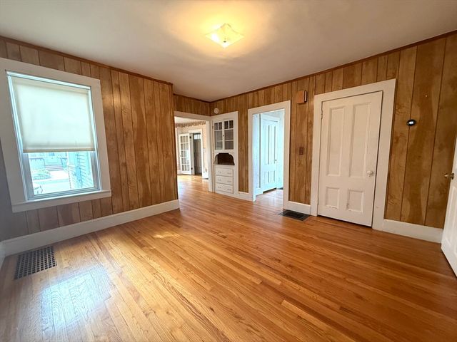 10 Avon Street, Saugus, MA 01906