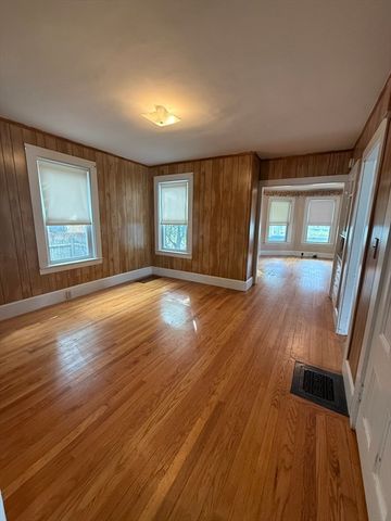 10 Avon Street, Saugus, MA 01906