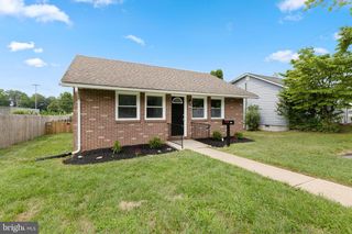 554 COMPASS RD E, Baltimore, MD 21220