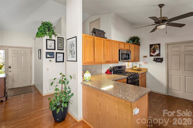 405 Glen Echo Circle, Saluda, NC 28773