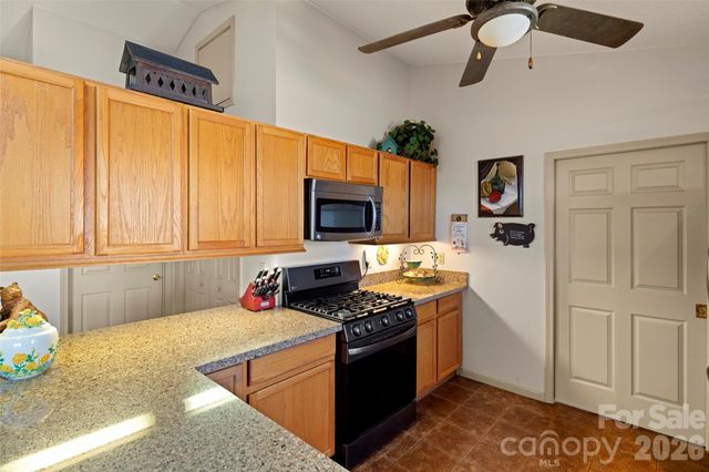405 Glen Echo Circle, Saluda, NC 28773