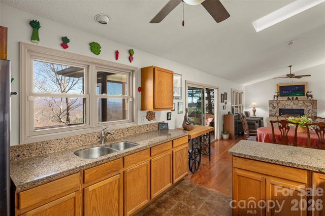 405 Glen Echo Circle, Saluda, NC 28773