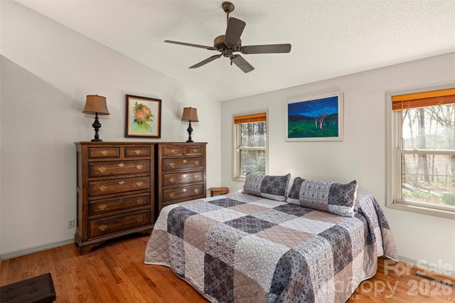 405 Glen Echo Circle, Saluda, NC 28773