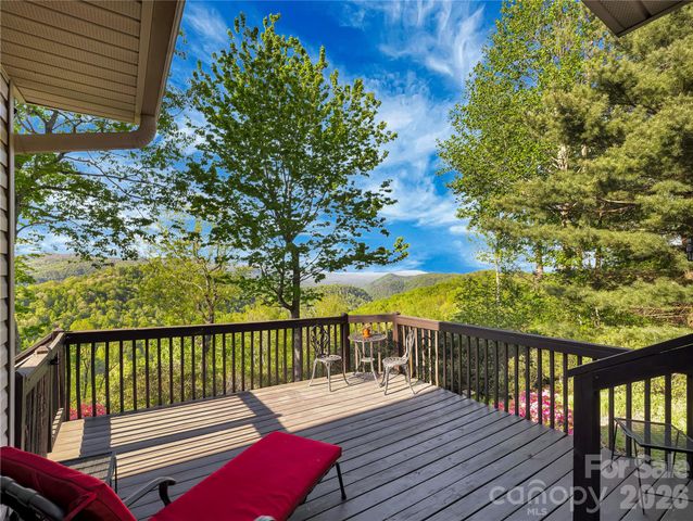 405 Glen Echo Circle, Saluda, NC 28773