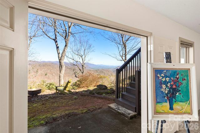 405 Glen Echo Circle, Saluda, NC 28773