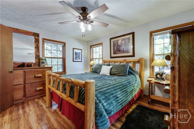3383 Wolf Drive, Gainesville, GA 30506
