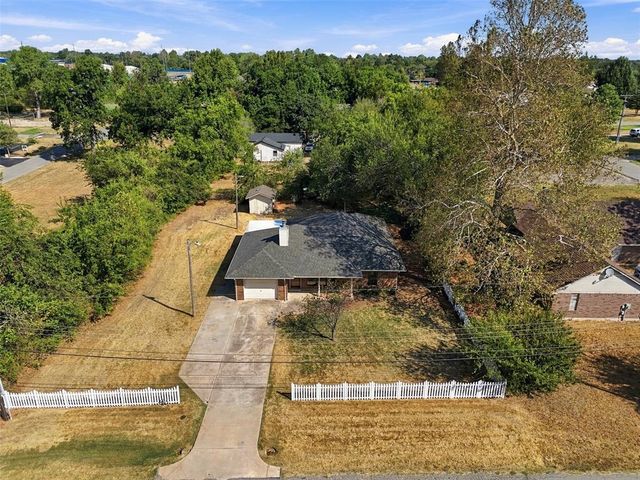 14825 1st Street, Choctaw, OK 73020
