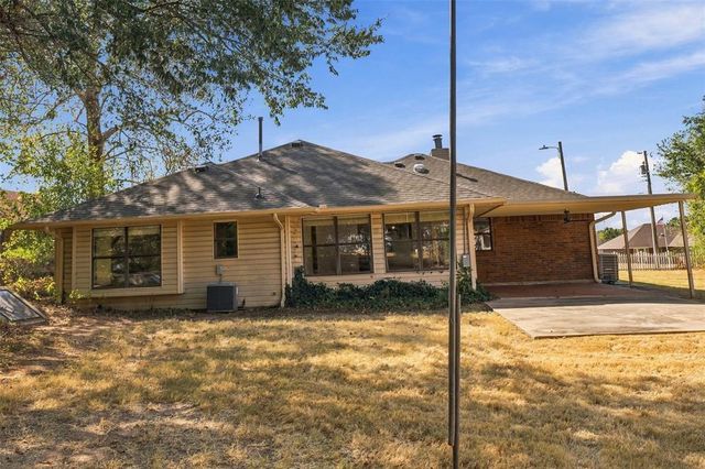 14825 1st Street, Choctaw, OK 73020