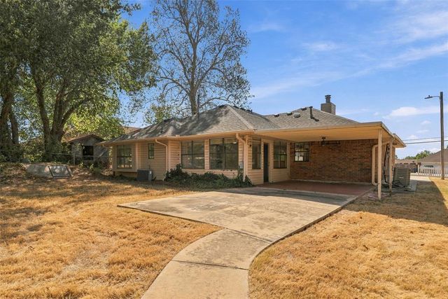 14825 1st Street, Choctaw, OK 73020
