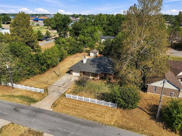 14825 1st Street, Choctaw, OK 73020