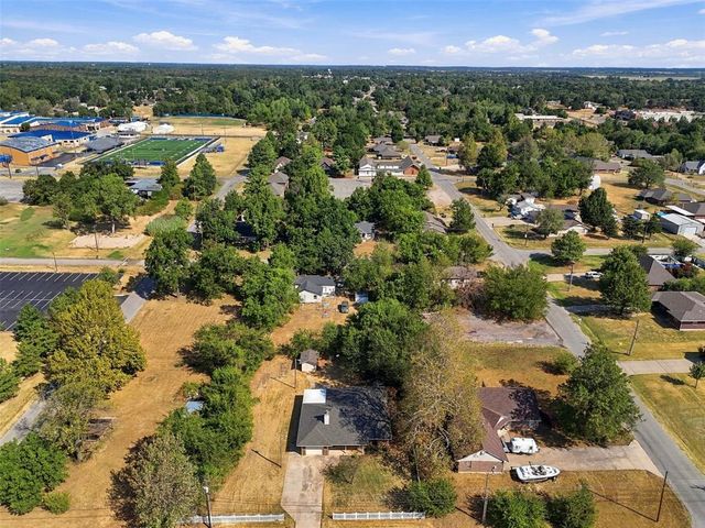 14825 1st Street, Choctaw, OK 73020