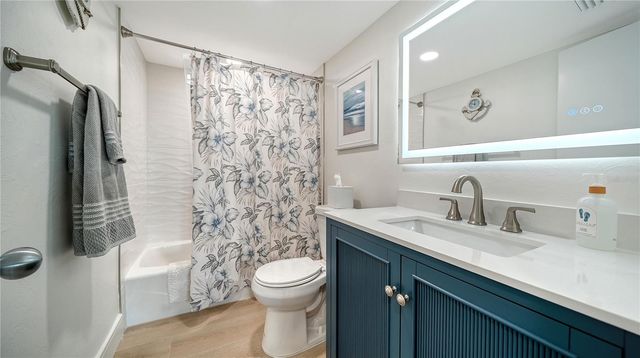 4540 GULF OF MEXICO DRIVE PH2, Longboat Key, FL 34228