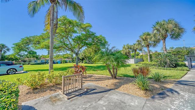 4540 GULF OF MEXICO DRIVE PH2, Longboat Key, FL 34228