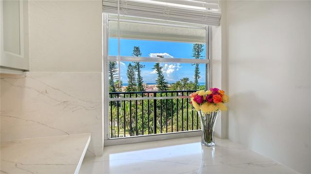 4540 GULF OF MEXICO DRIVE PH2, Longboat Key, FL 34228
