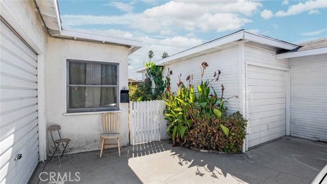 9718 Otis Street, South Gate, CA 90280