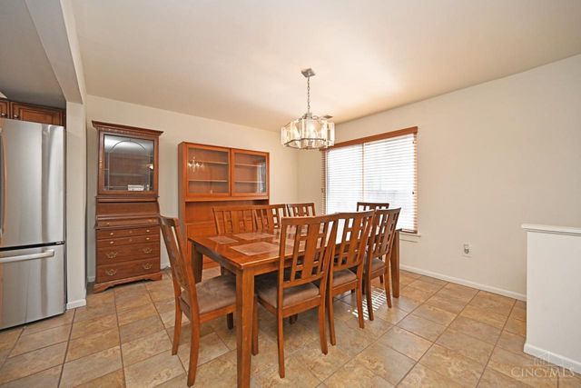 2352 Dana Avenue, Cincinnati, OH 45208