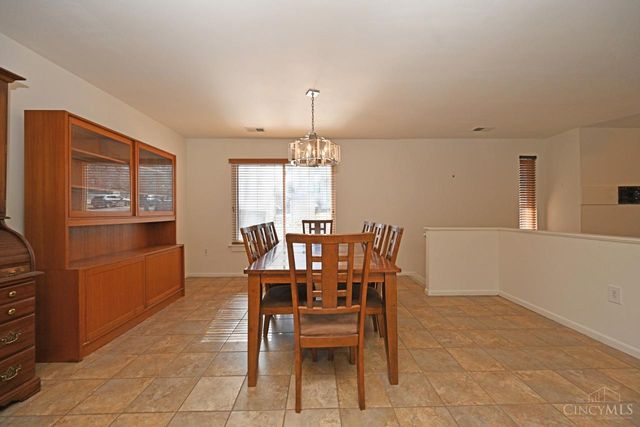 2352 Dana Avenue, Cincinnati, OH 45208