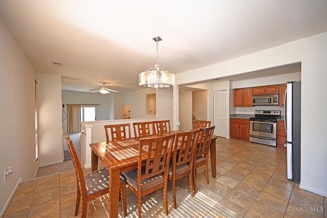 2352 Dana Avenue, Cincinnati, OH 45208