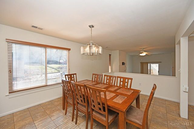 2352 Dana Avenue, Cincinnati, OH 45208