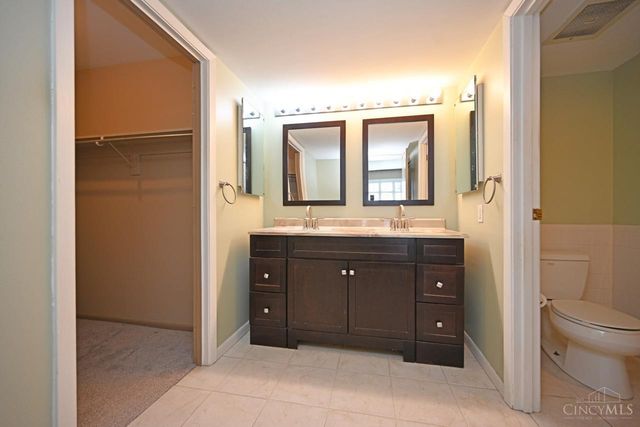 2352 Dana Avenue, Cincinnati, OH 45208