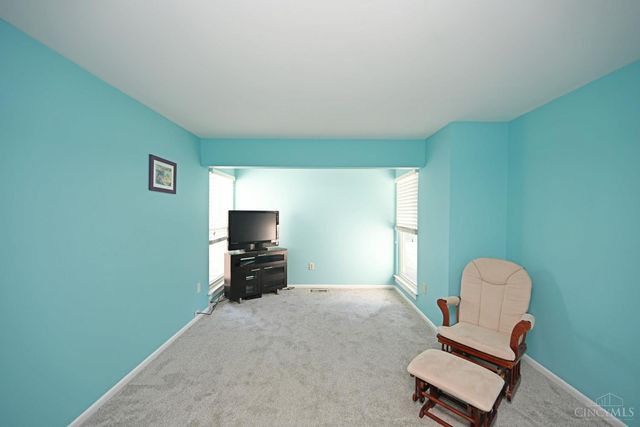 2352 Dana Avenue, Cincinnati, OH 45208