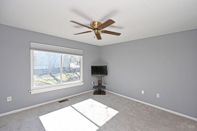 2352 Dana Avenue, Cincinnati, OH 45208