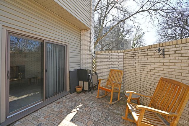 2352 Dana Avenue, Cincinnati, OH 45208